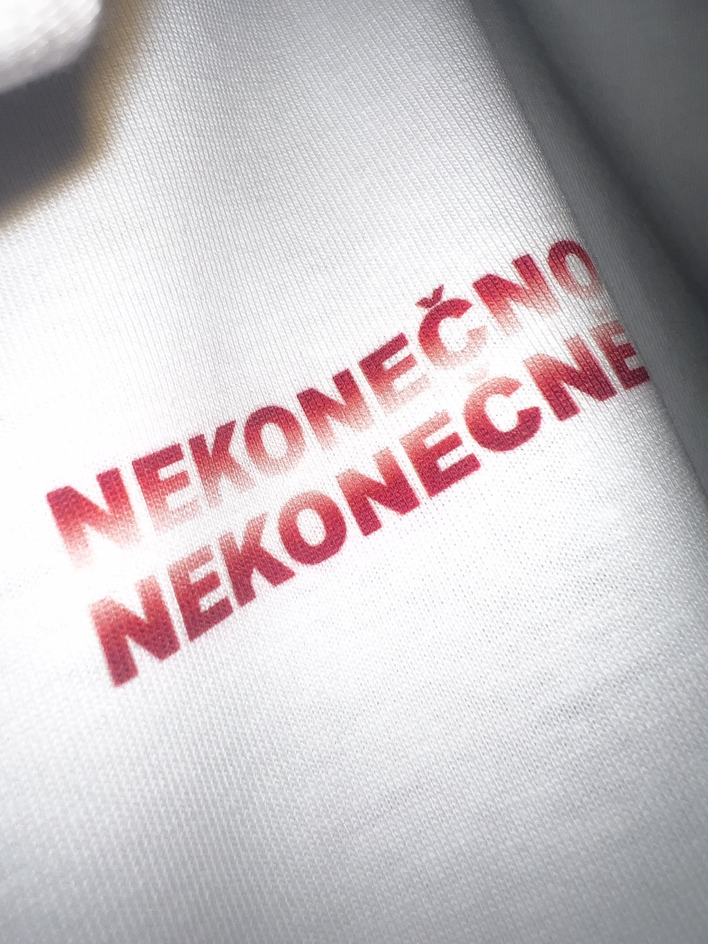 Tričko NEKONEČNĚ KRÁT / bílé